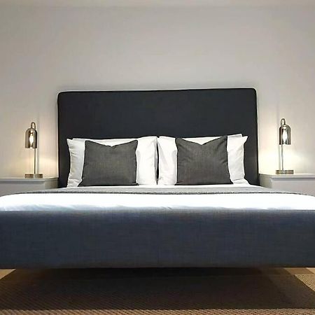 Stylish Apartment In City Centre With Parking Preston  Buitenkant foto