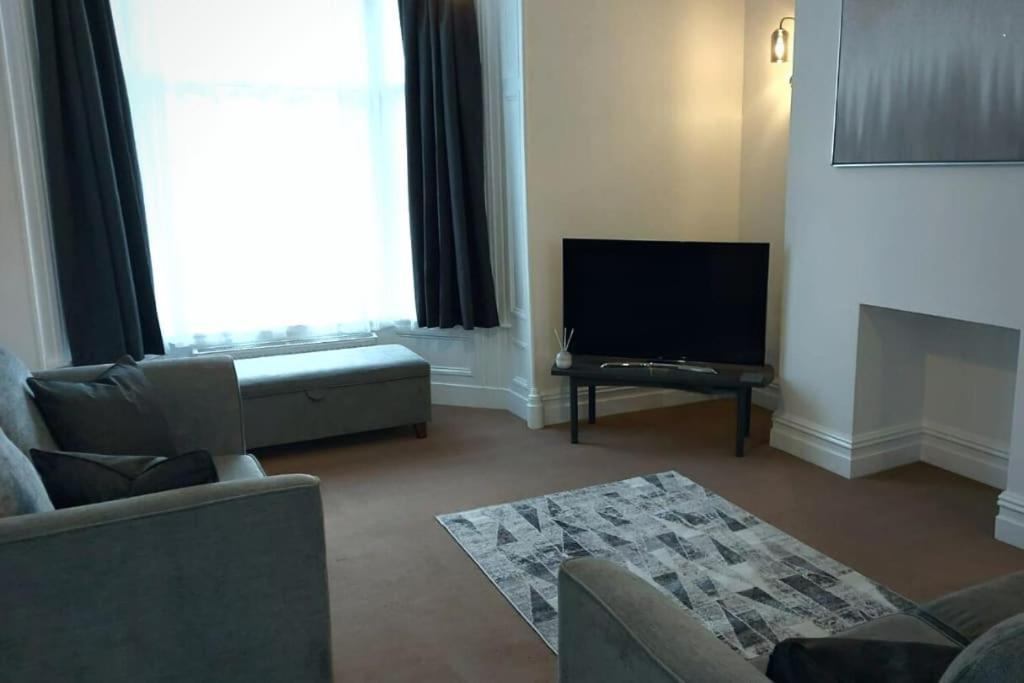 Stylish Apartment In City Centre With Parking Preston  Buitenkant foto
