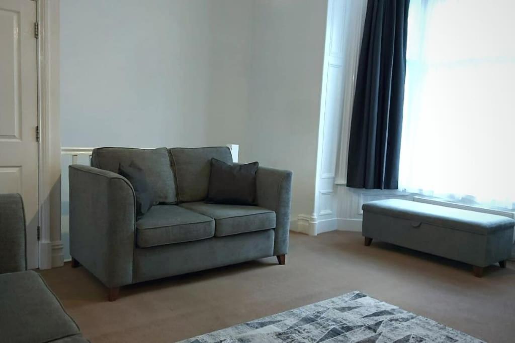 Stylish Apartment In City Centre With Parking Preston  Buitenkant foto