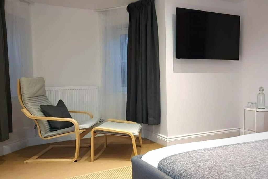 Stylish Apartment In City Centre With Parking Preston  Buitenkant foto